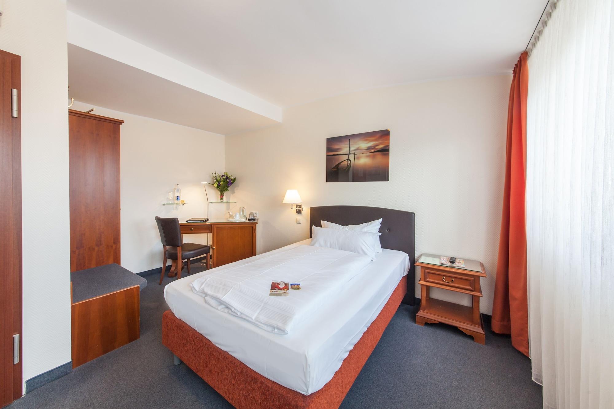 Hotel Flora Duesseldorf Bagian luar foto