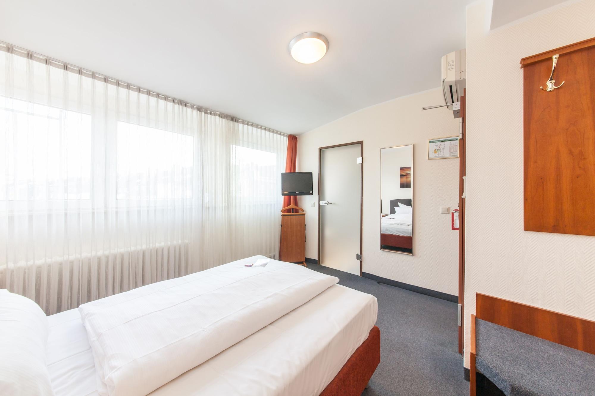 Hotel Flora Duesseldorf Bagian luar foto