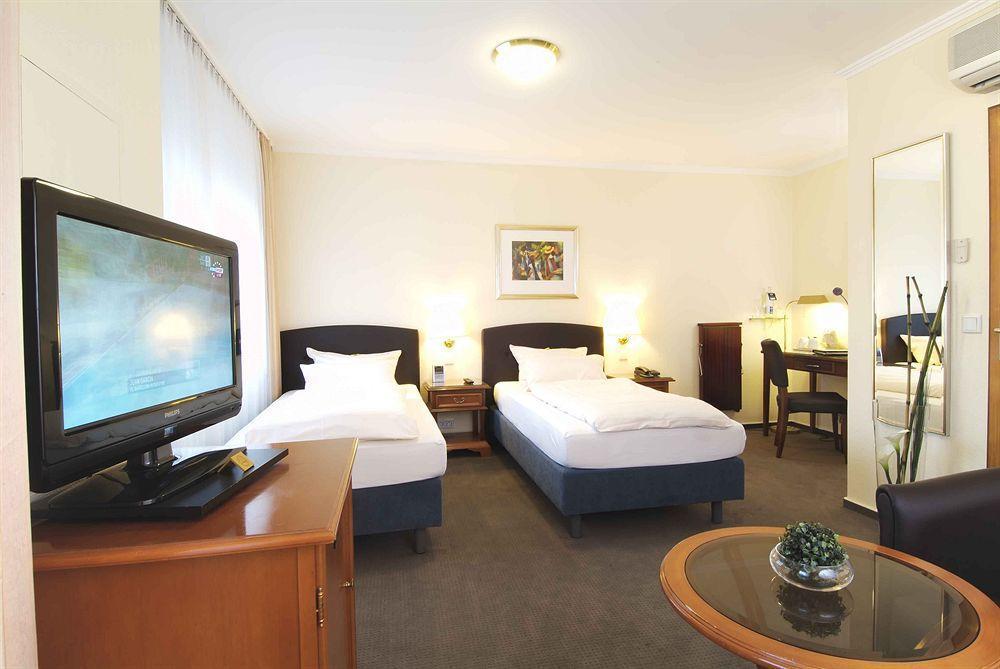 Hotel Flora Duesseldorf Bagian luar foto